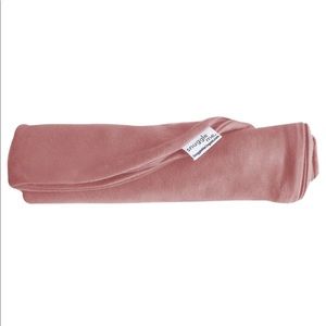 SnuggleMe Organic Infant Cover in Gumdrop